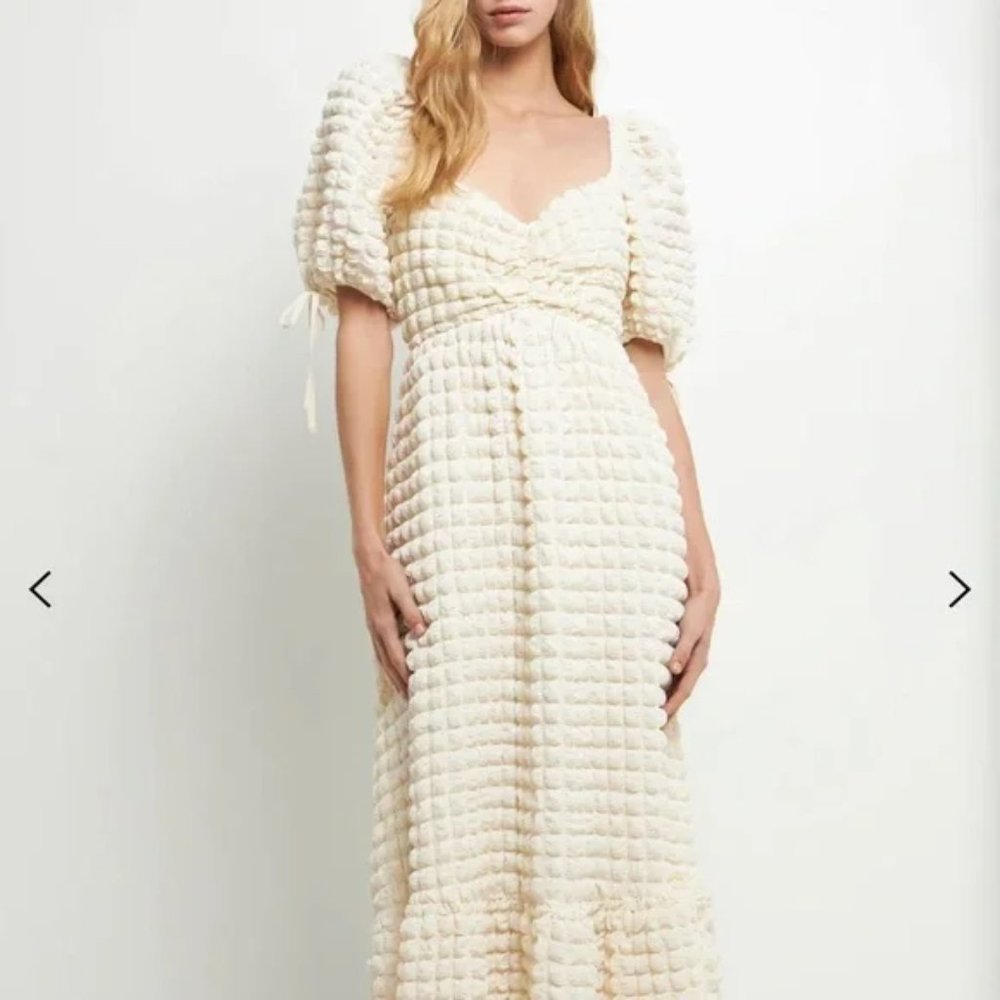 Ivory Bubble Puff Sleeved Maxi Dress
